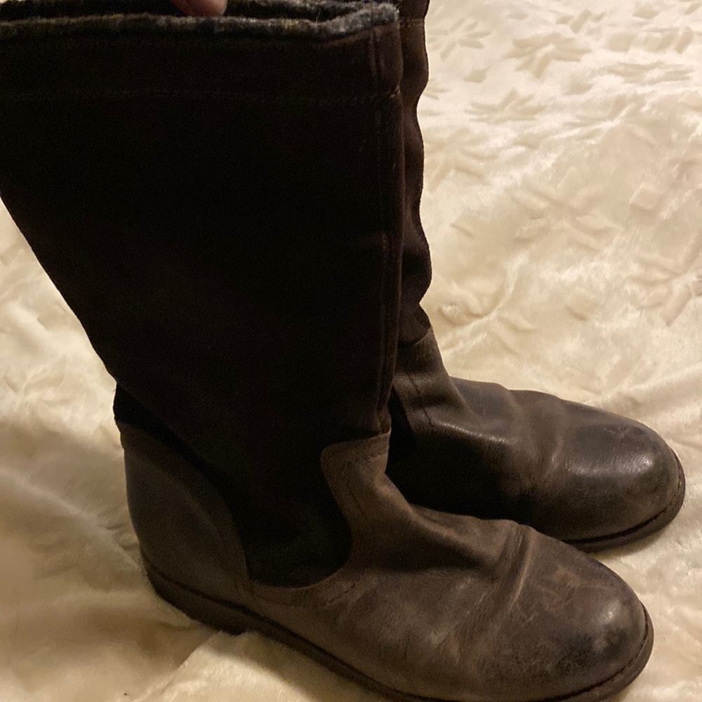 Olukai tall suede brown winter boots